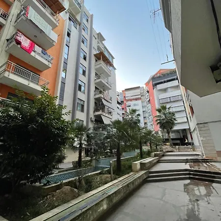 - Private 3 Couette-café 3*