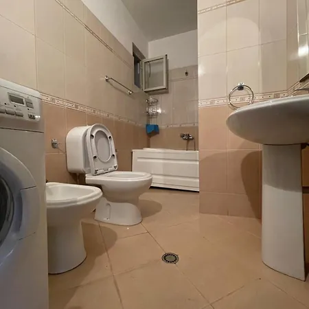 Bed & Breakfast - Private 3 Tirana