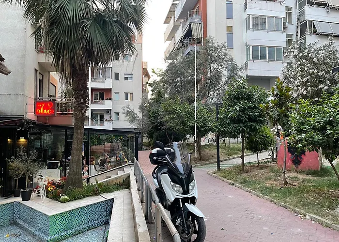 - Private 3 Nocleg ze śniadaniem 3*